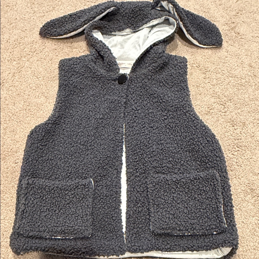 Kids boutique Gray Sherpa Vest with Hood and bunny Ears sz 8/10